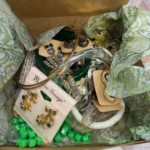 Vintage Jewelry Lot 1+pound ready to wear lot C